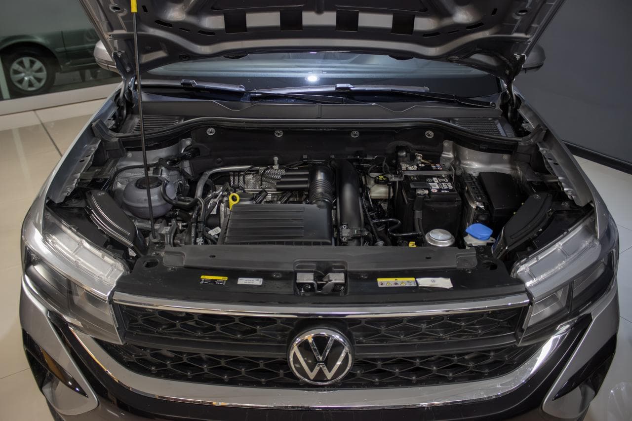 Volkswagen Taos Confortline foto 24