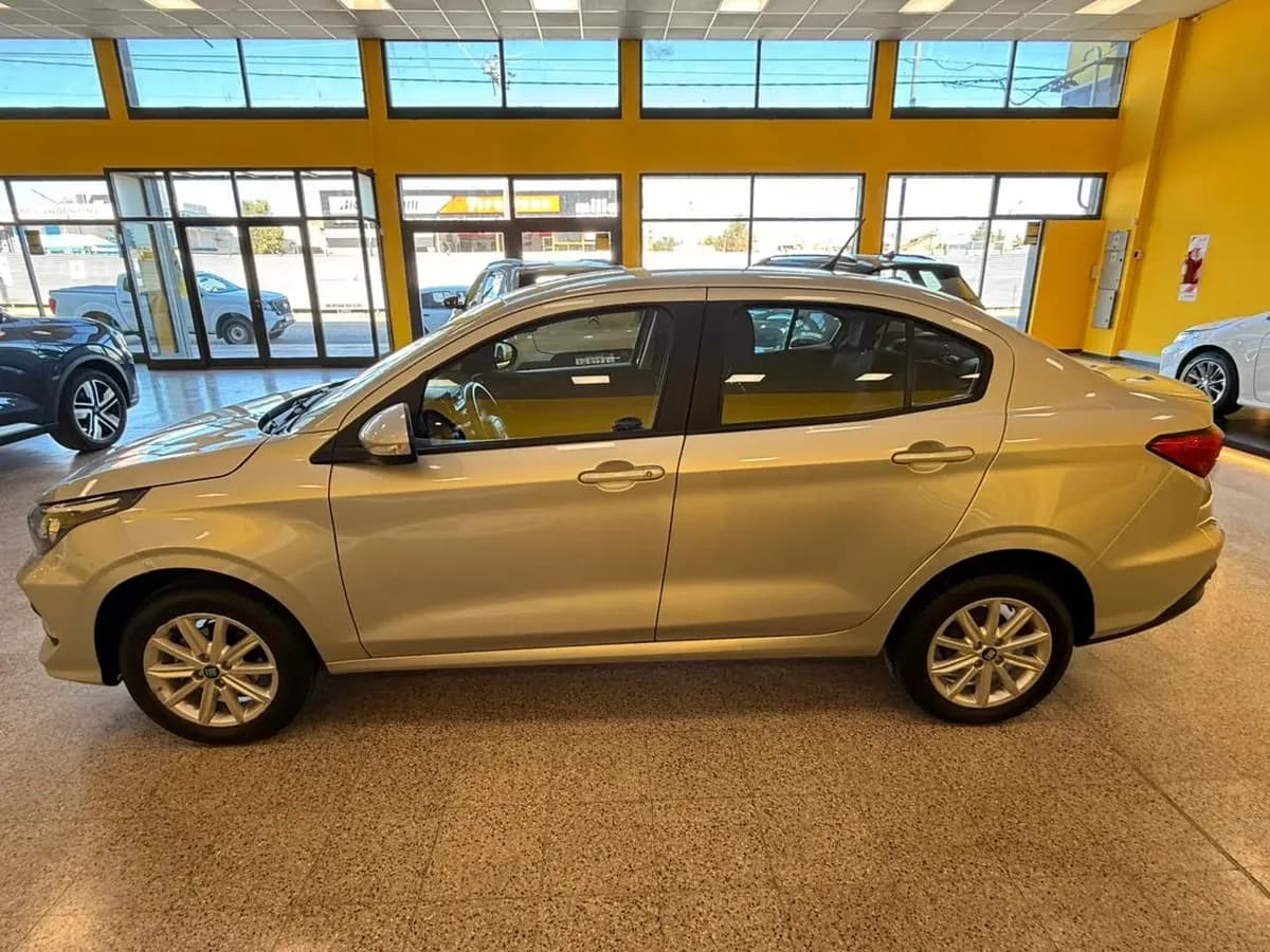 Fiat Cronos 1.3 Drive Mt foto 5