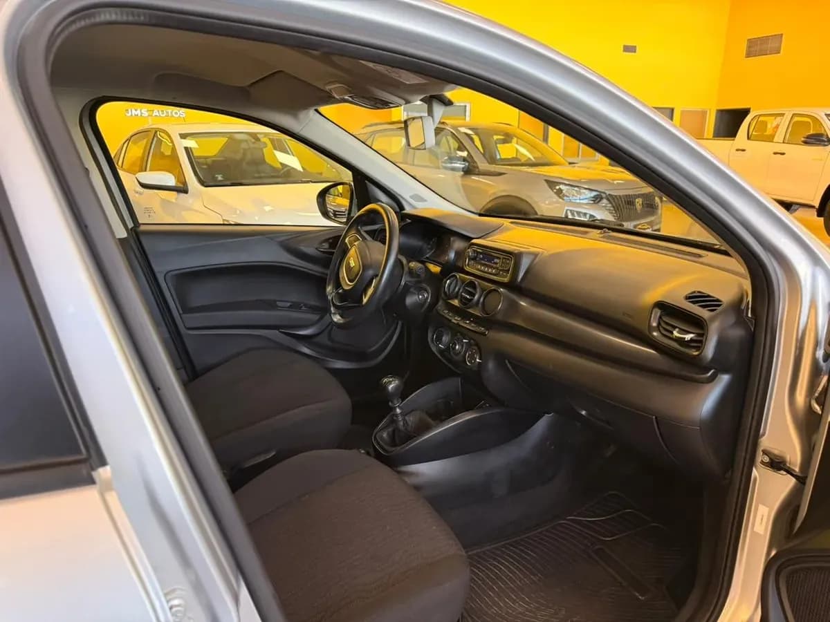 Fiat Cronos 1.3 Drive Mt foto 8