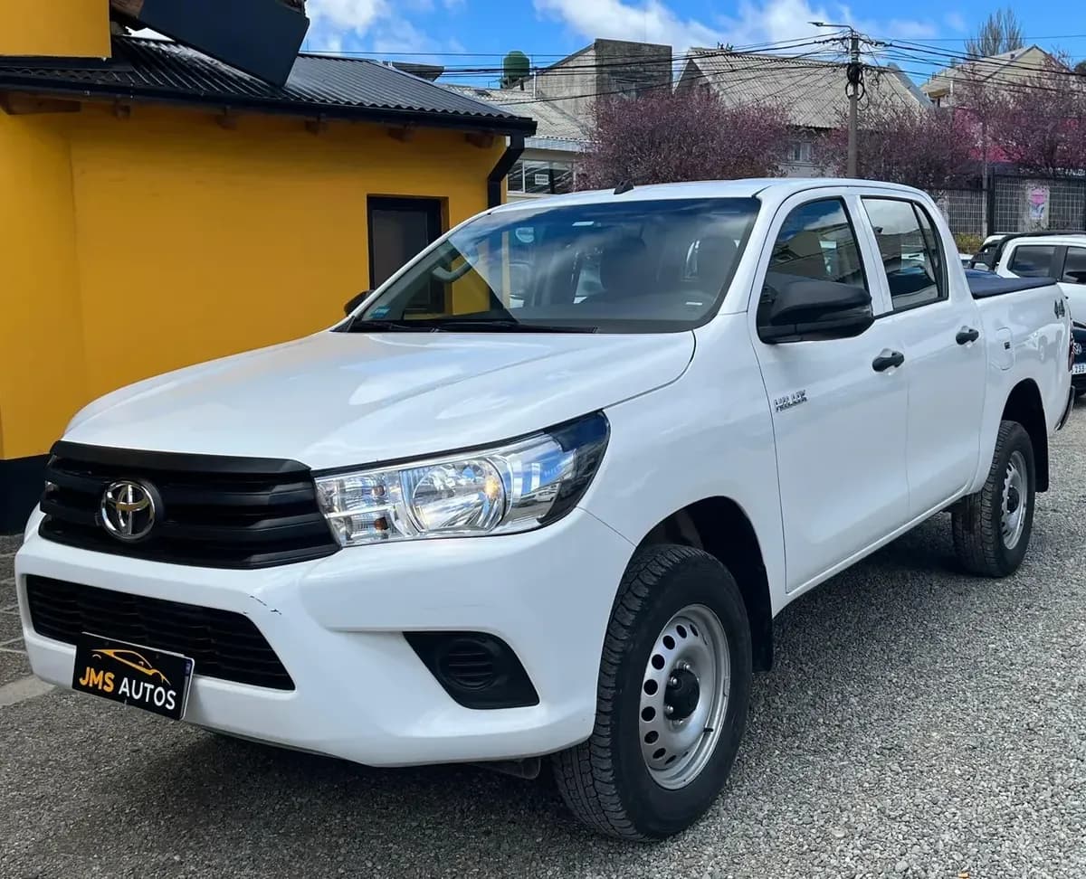 Toyota Hilux Pick-Up L/24 2.4 TDI DC 4X4 DX